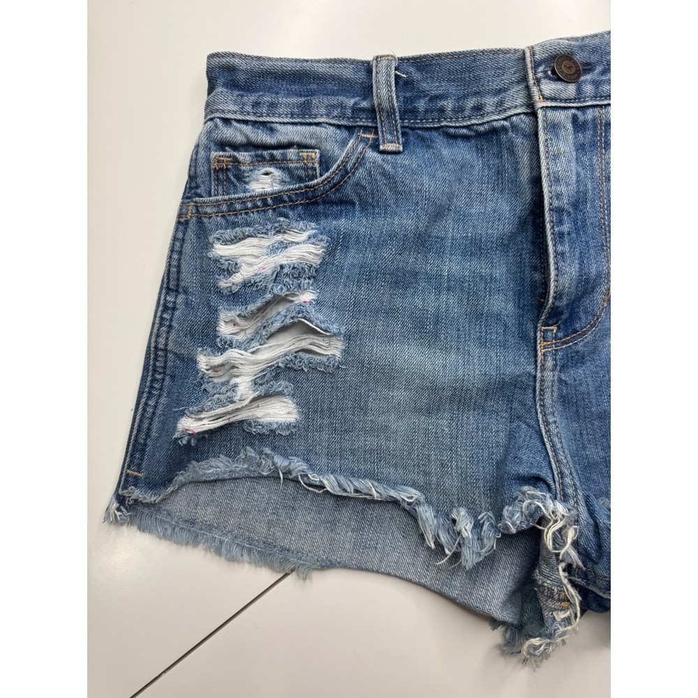Hollister Medium Wash Distressed Denim Shorts Women Size 9 W29 Frayed Raw Hem - Picture 3 of 8